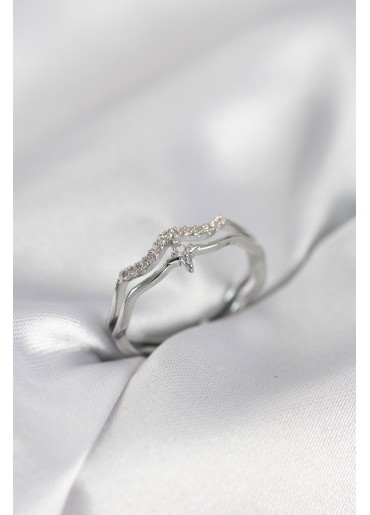 Erb Minimal Yıldız Model Gümüş Renk Zirkon Taşlı Kadın Yüzük