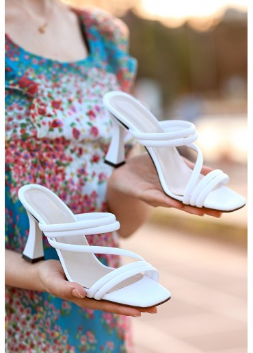 Sarax Beyaz Cilt Topuklu Terlik