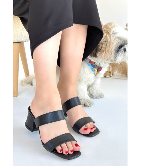 Osper Siyah Cilt Topuklu Terlik