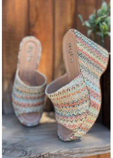 Tlay Kilim Desenli Dolgu Topuk Terlik