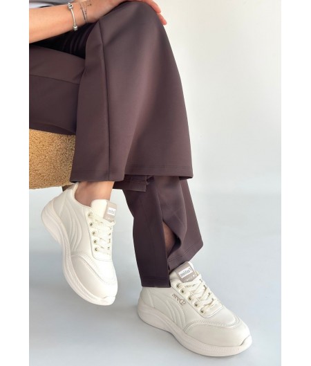 Yejja Bej Cilt Bağcıklı Spor Ayakkabı Yejja Bej Cilt Bağcıklı Spor Ayakkabı