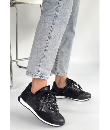 Ranu Siyah Cilt Paraşüt Detaylı Bağcıklı Spor Ayakkabı Ranu Siyah Cilt Paraşüt Detaylı Bağcıklı Spor Ayakkabı