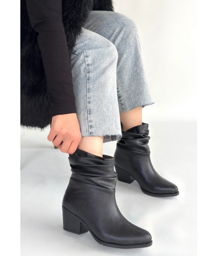 Lukana Siyah Cilt Topuklu Körüklü Bot