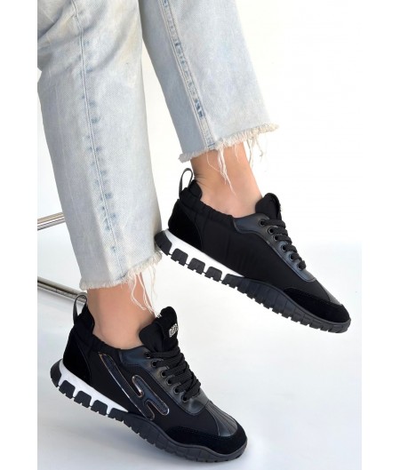 Huer Siyah Nubuk Bağcıklı Spor Ayakkabı