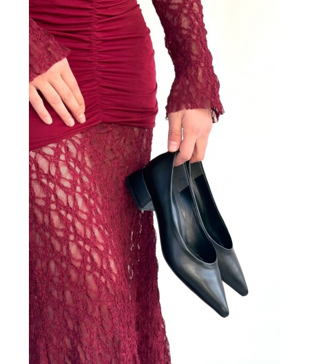 Ferla Siyah Cilt Topuklu Ayakkabı