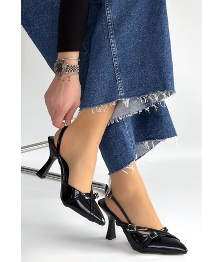 Tetti Siyah Rugan Topuklu Ayakkabı