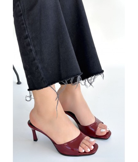 Ribay Bordo Rugan Topuklu Terlik