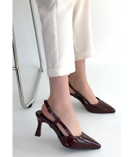 Hoost Bordo Rugan Topuklu Ayakkabı Hoost Bordo Rugan Topuklu Ayakkabı