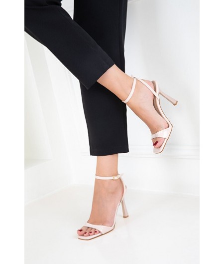 Jowin Bej Rugan Topuklu Bilekten Kemerli Ayakkabı Jowin Bej Rugan Topuklu Bilekten Kemerli Ayakkabı